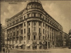 The_building_of_PestiHazaiElsoTakarekpenztar_v1.jpg